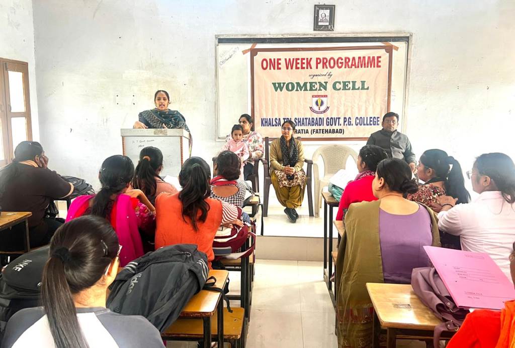 College organizes extension lecture on womens health